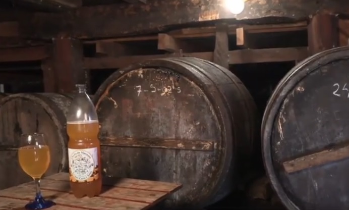 copa y botella